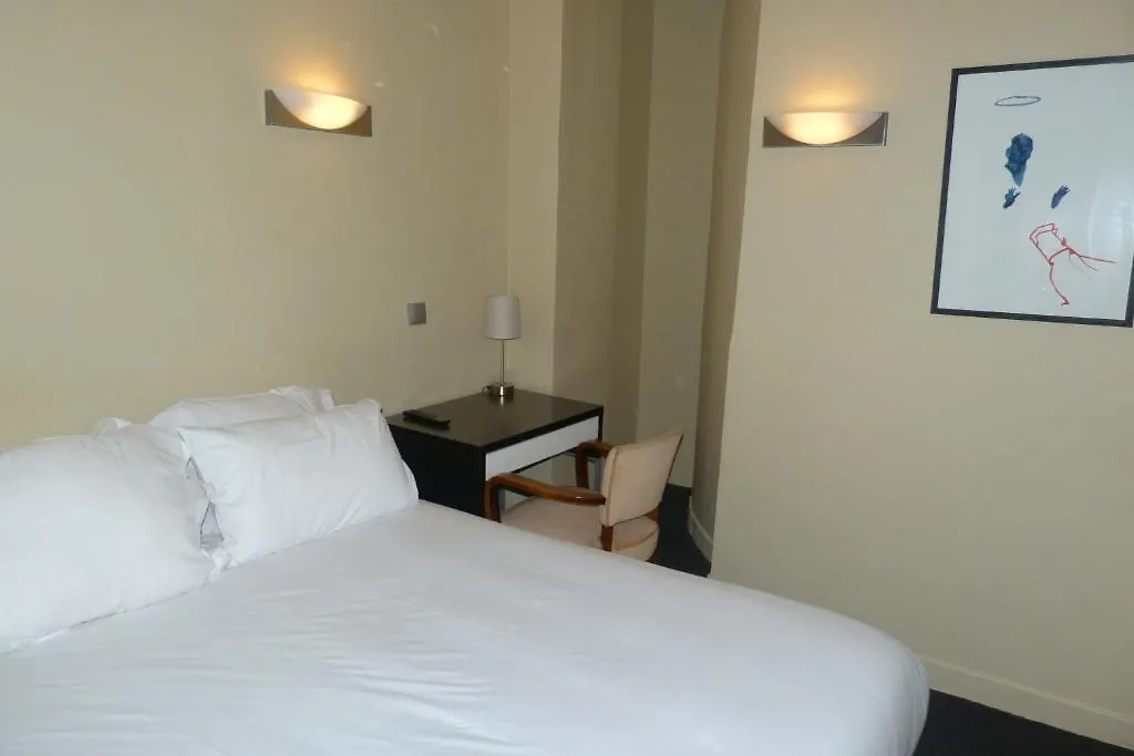 Du Jura Hotel París